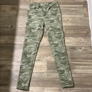 Camo High-Rise Ankle Jeggings